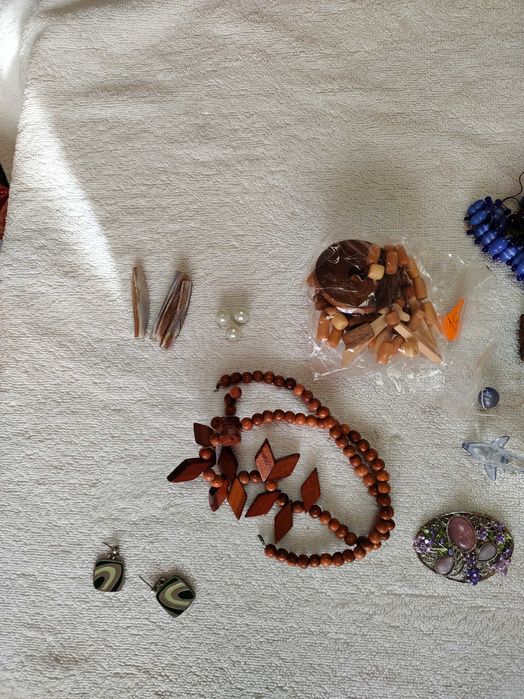 Декорация за гривни и гердани