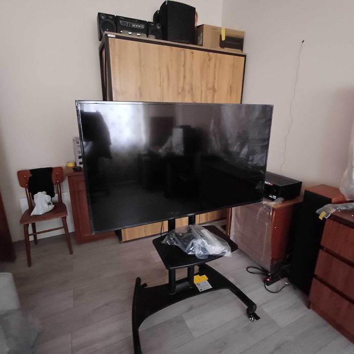 Продам телевизор Sony KD50X75WL