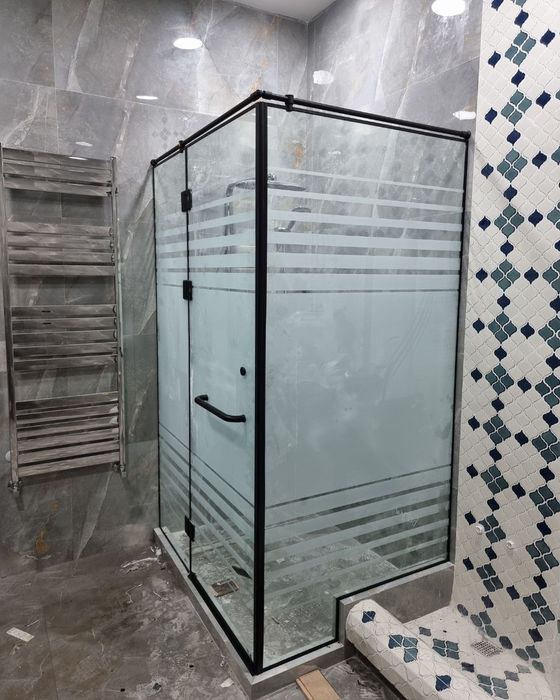Стеклянные перегородки. Душевые кабины