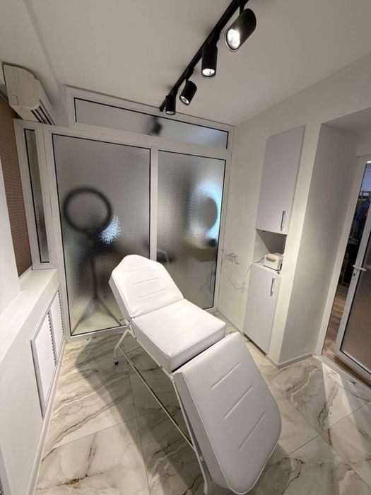 Кушетка для косметологов лашмекеров или бровистов