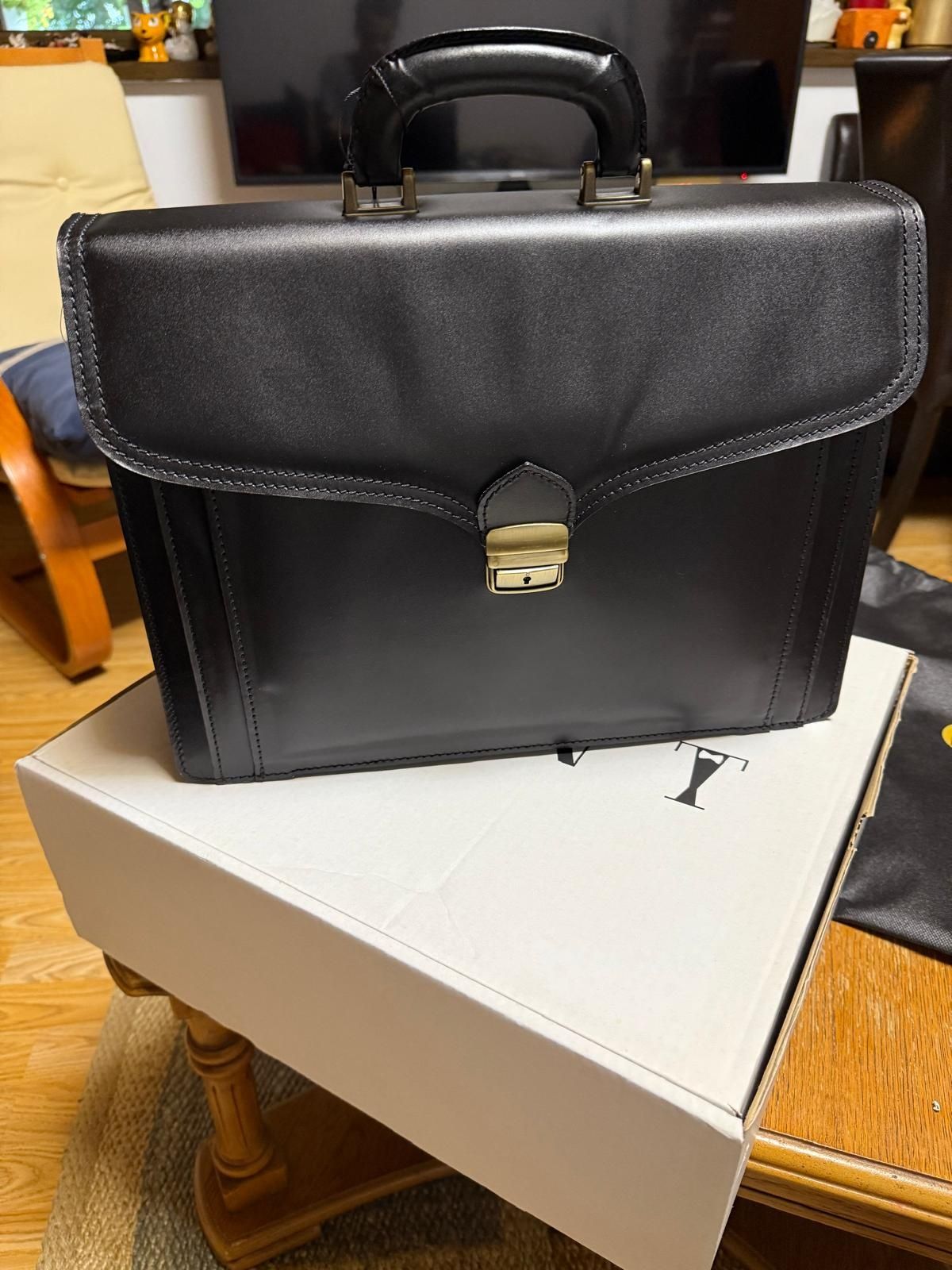 Servieta barbati de piele neagra GENT