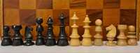Set piese șah vechi din lemn anii '50