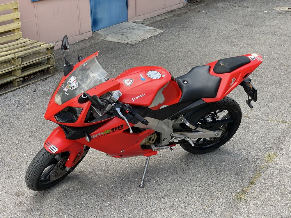 Derbi gpr50 мотоциклет