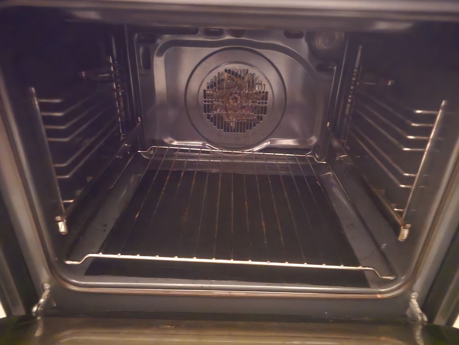 Фурна за вграждане Тека