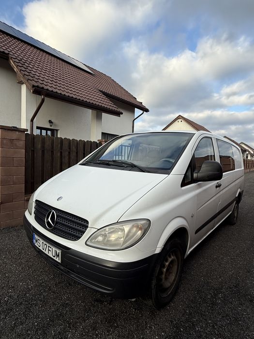 Mercedes Vito 2.2D 2007 5 locuri + marfa