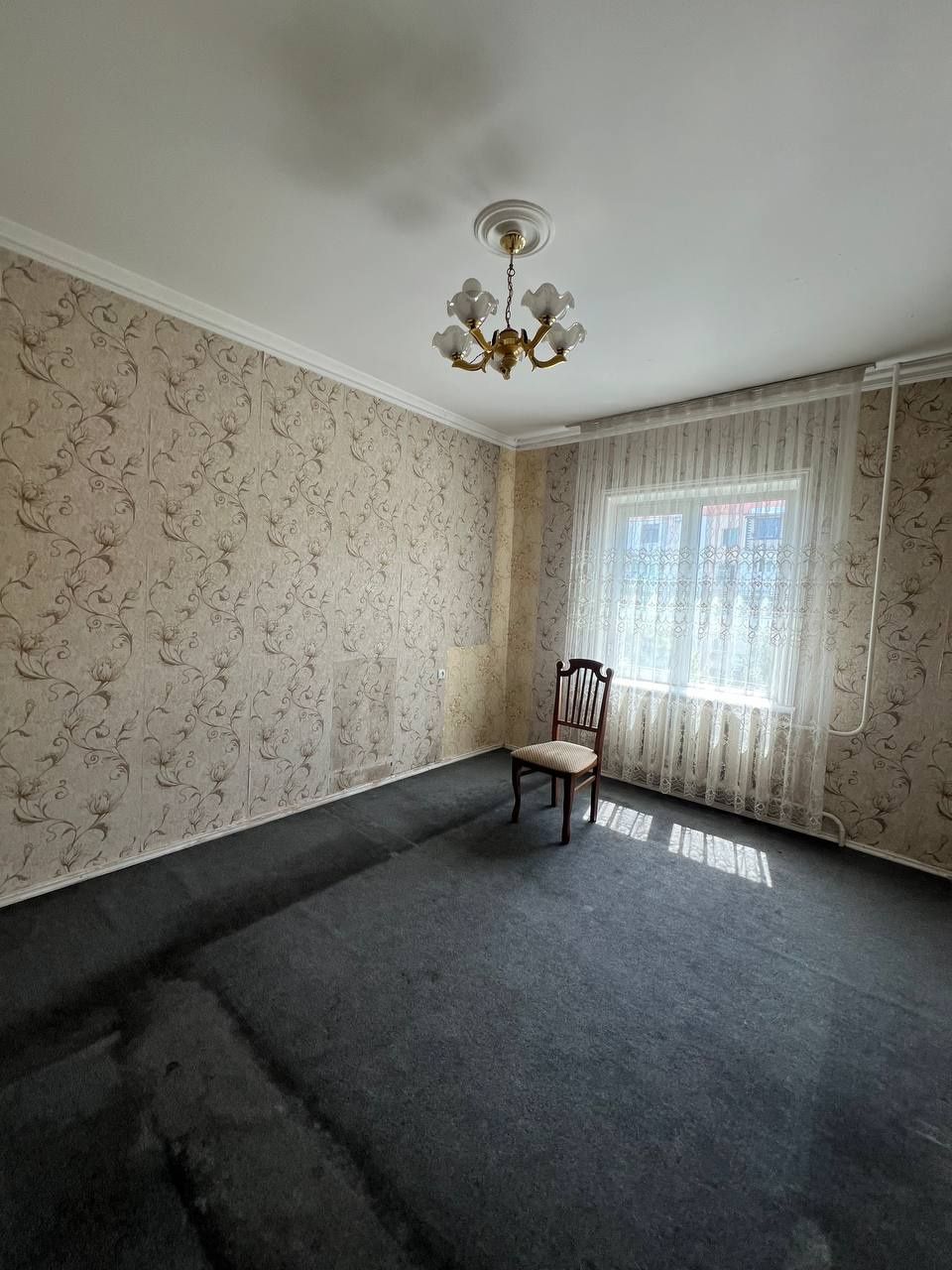Сдаю 4комнатная квартира на Юнусабаде 19-кв, с обстановкой...