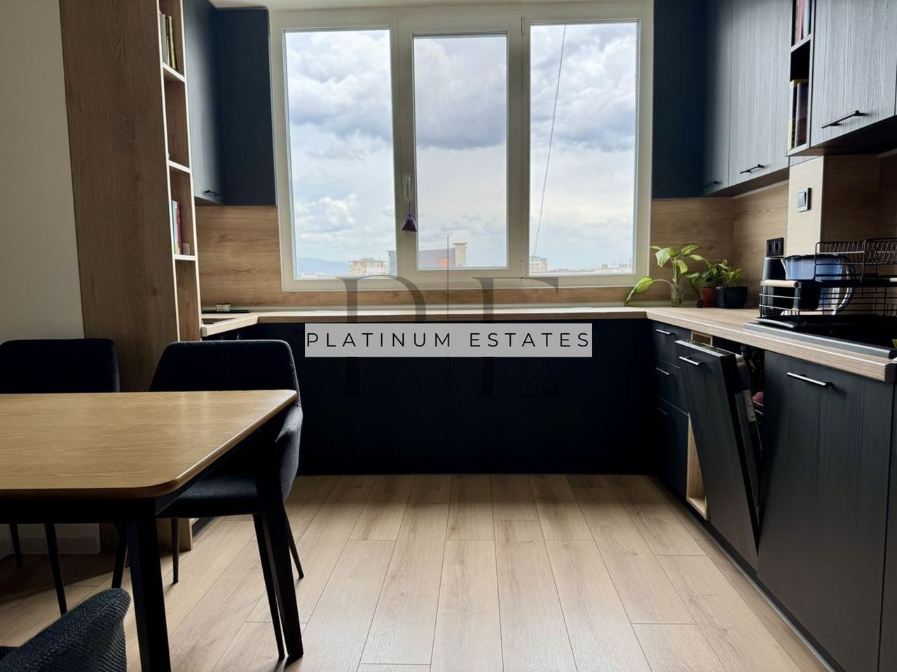 Дава се под наем Тристаен апартамент в София, Надежда 2 - 72 кв.м за 663 € - Снимка #4