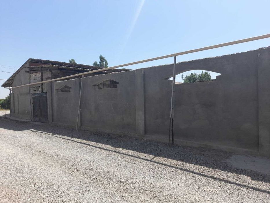 Кибрайда уй сотилади