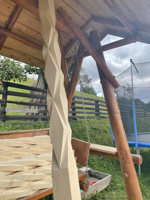 Stalpi de lemn pentru terasa si balcon