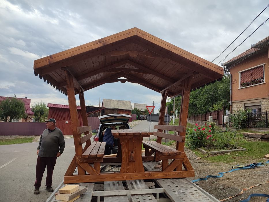 Foisor gradina cu masa si banci