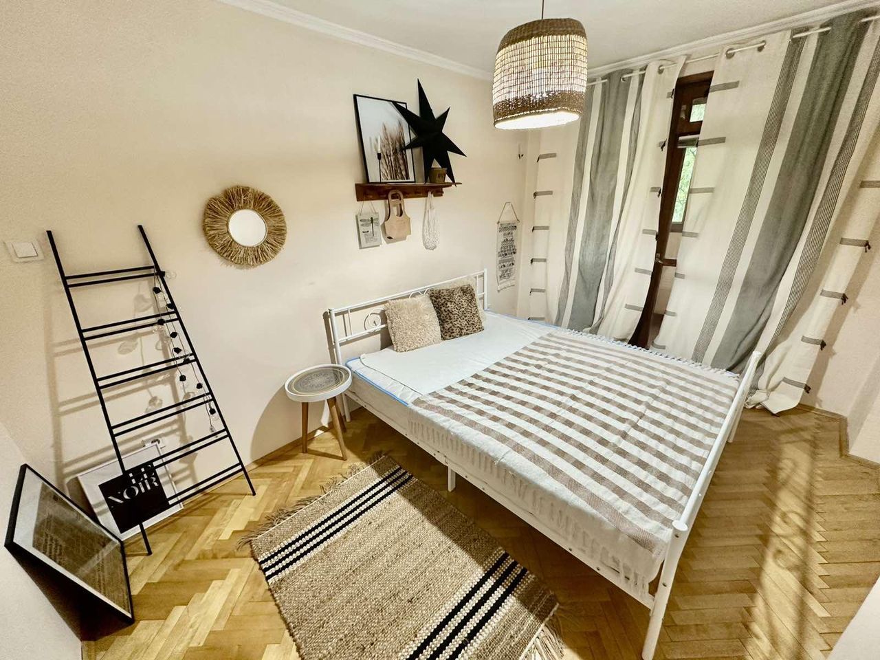 Продава се Тристаен апартамент в Бургас, Възраждане - 78 кв.м за 1981 €/кв.м - Снимка #6