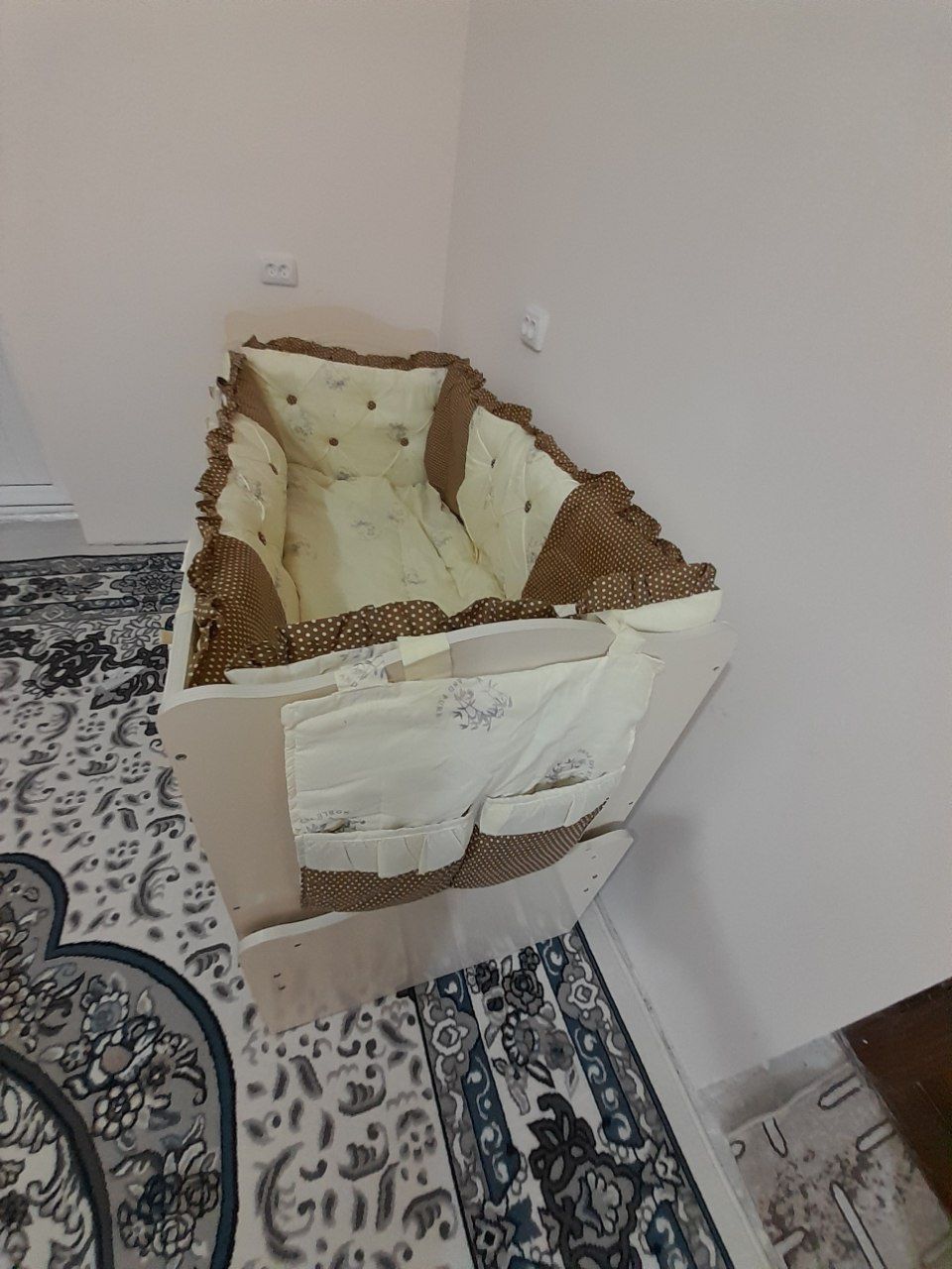 Срочно продаётся детский диван