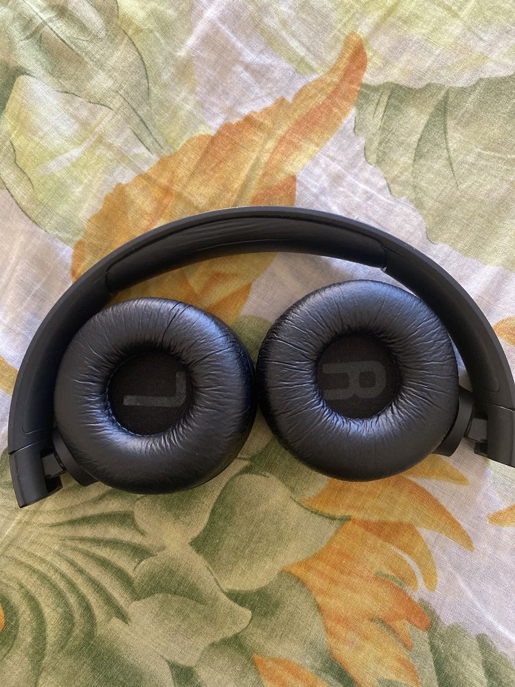 срочно продам jbl500tune