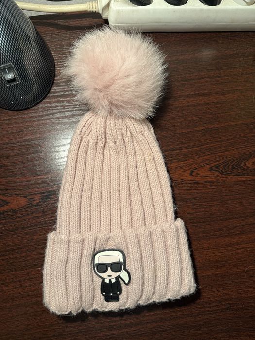 Шал и шапка Karl Lagerfeld