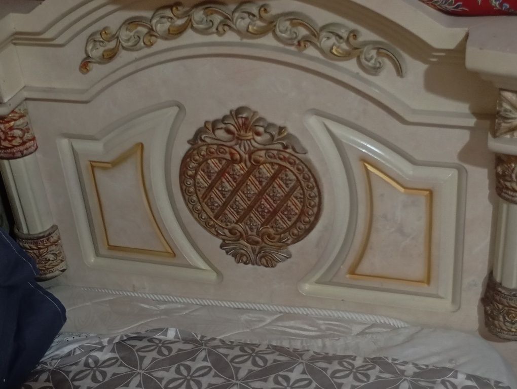 2 ta kravat holati yaxshi