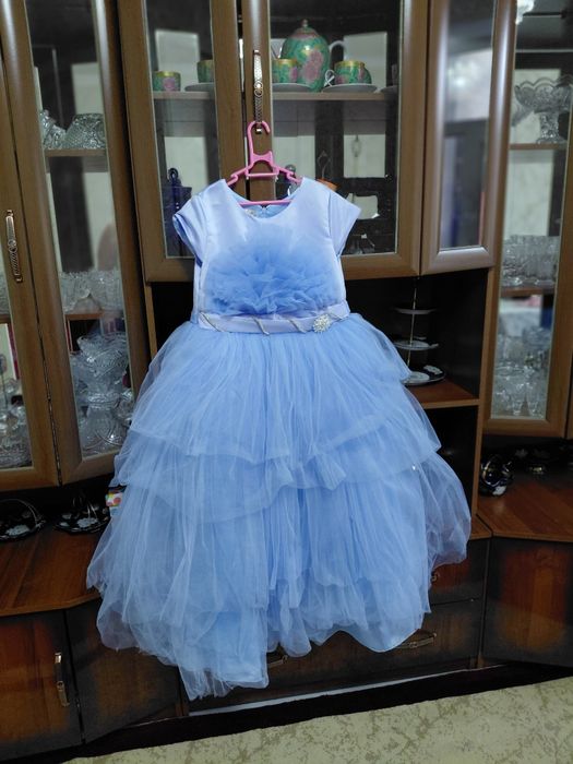 Детский вечерный койлектер сатылады