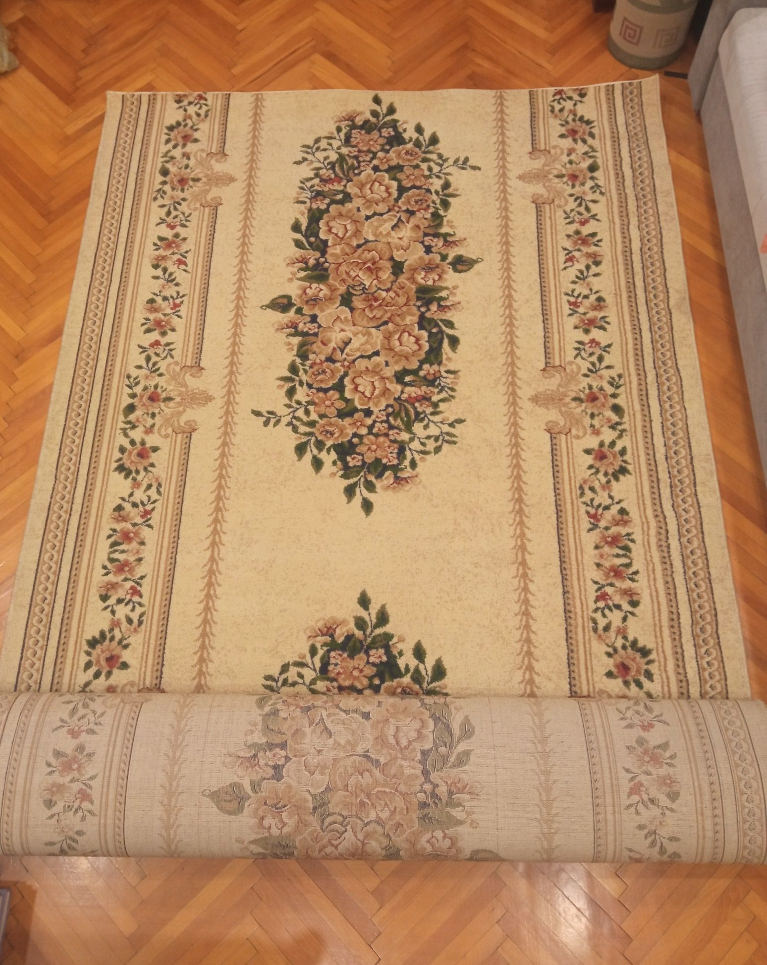 Высокого качества плотная ковровая дорожка  2x5,6 м (см. описание)