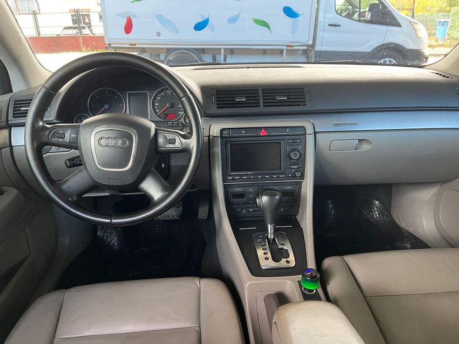 Vand Audi A4 b7 2.0 170 cp