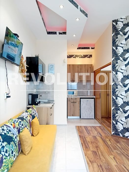 Дава се под наем Двустаен апартамент в Варна, Бриз - 45 кв.м за 450 € - Снимка #1