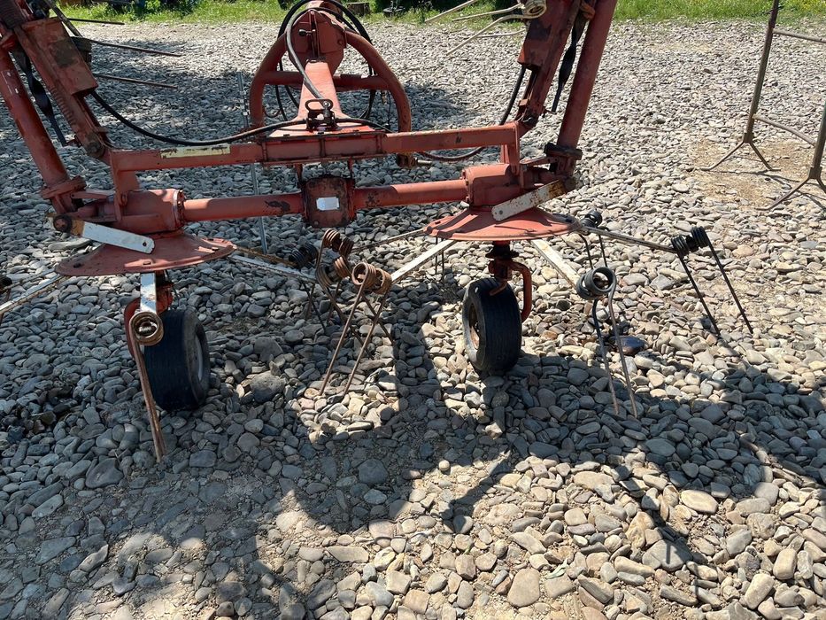 Greblatoare de împrăștiat fin Kuhn