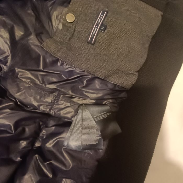 Geaca Tommy Hilfiger cu puf Xl