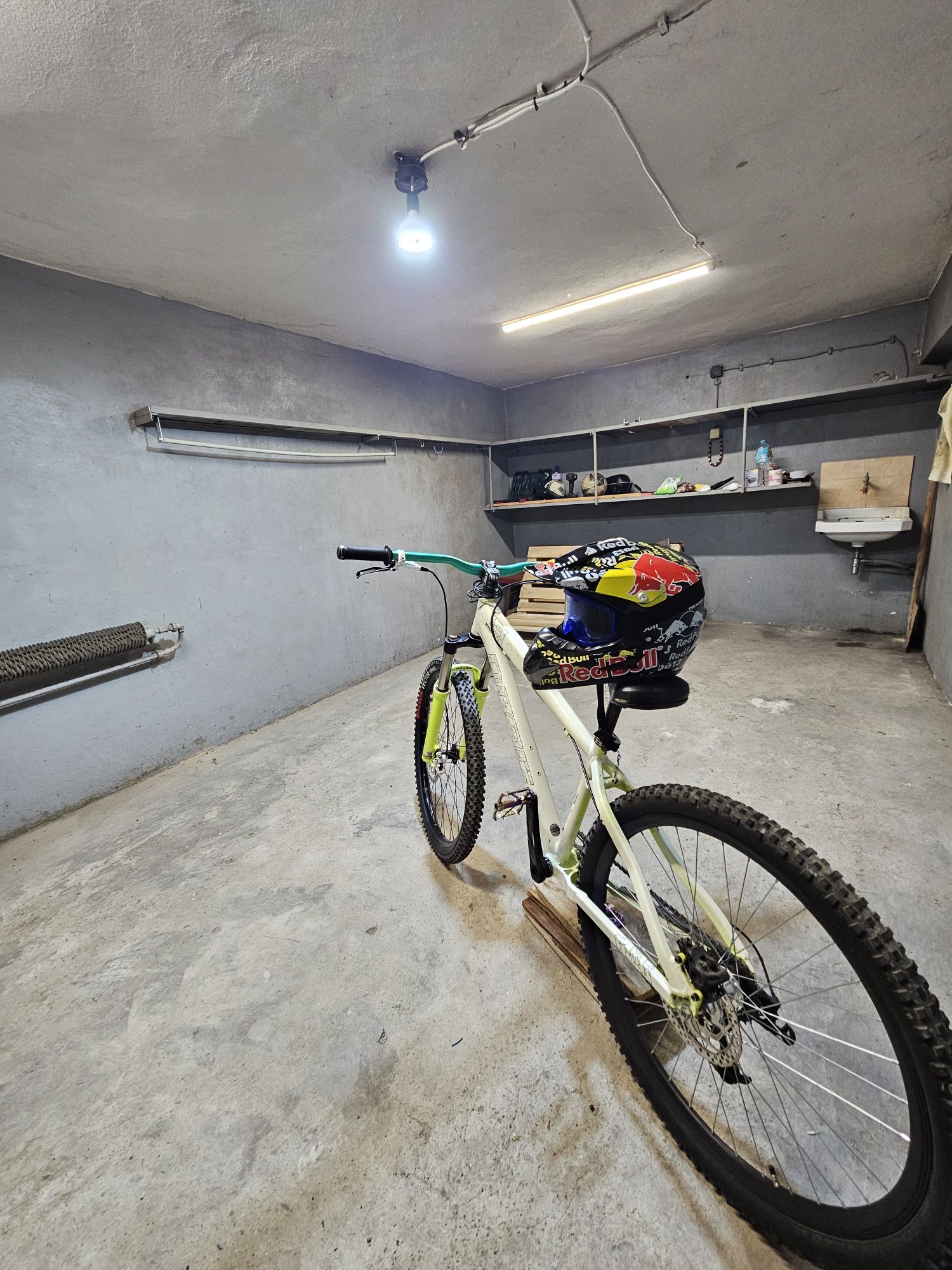 Продавам колело drag c1 2019 .