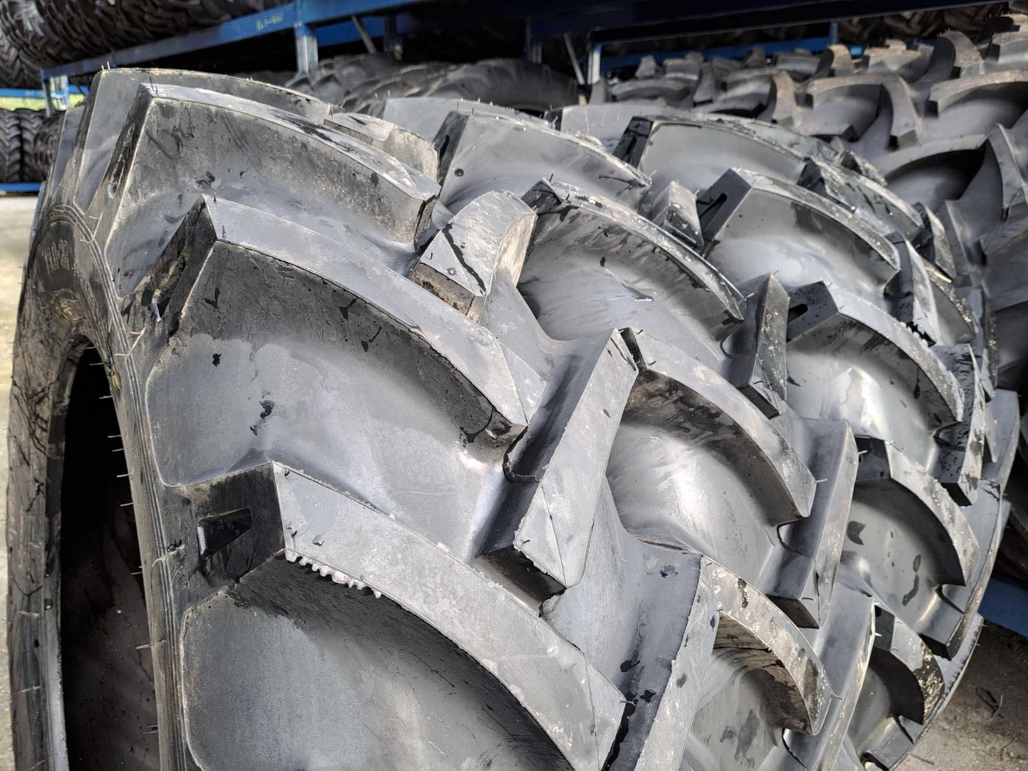 Cauciucuri noi 13.6-28 marca PETLAS cu 8 pliuri anvelope TRACTOR FIAT