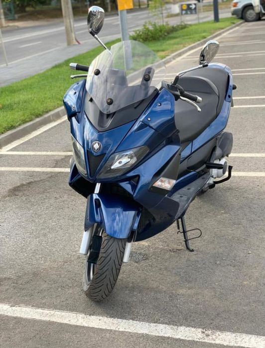 Se vinde Scuter Gilera Nexus 250