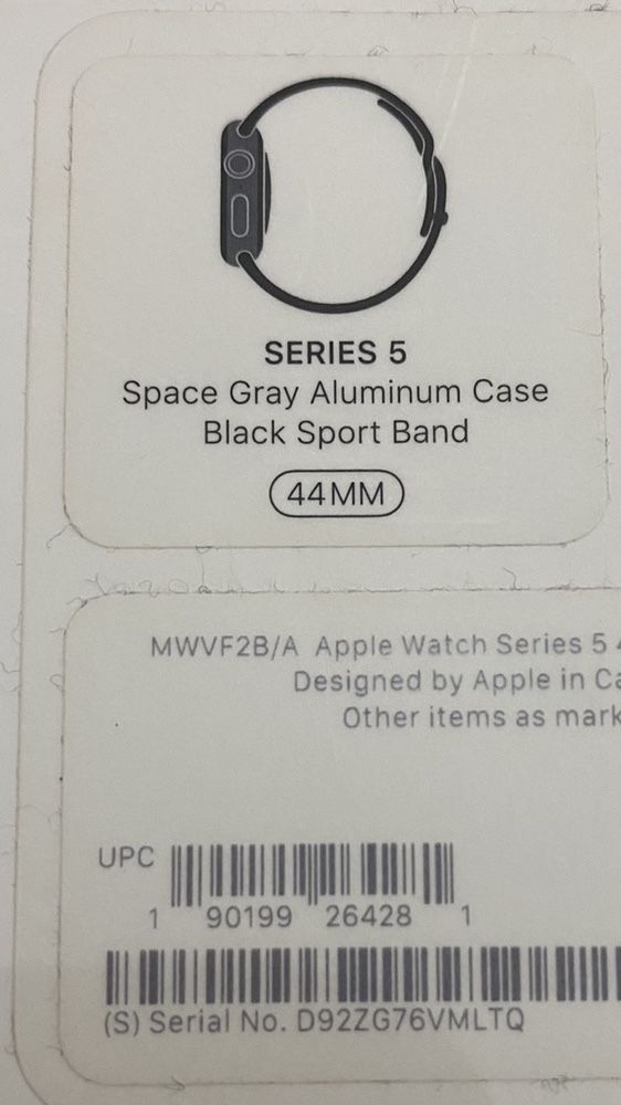 Vand Apple Watch seria 5 44 mm.