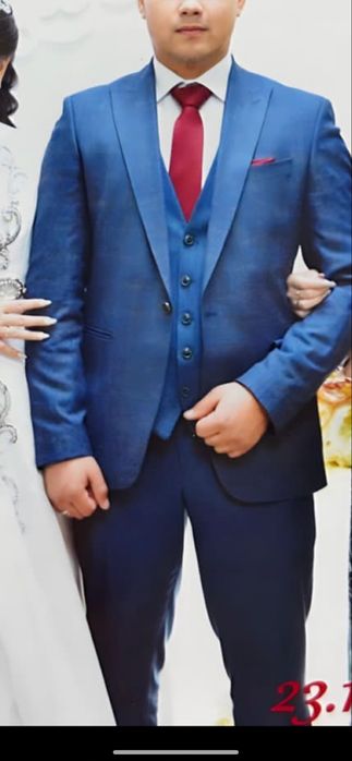 Продам мужской костюм класика