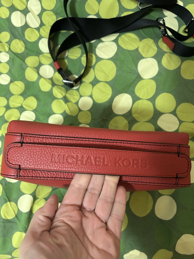 Оригинална чанта Michael Kors