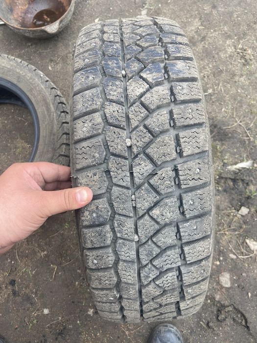 Продам Зимнюю резину 185/55/15
