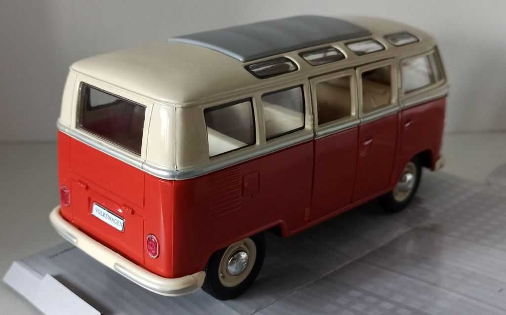 Macheta VW T1 Classic Bus 1962 - Kinsmart 1/24 Volkswagen