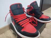 Air Jordan 1 bred