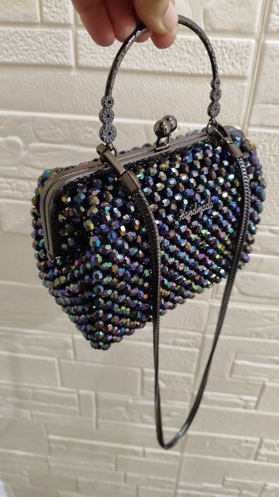 Чанта от мъниста