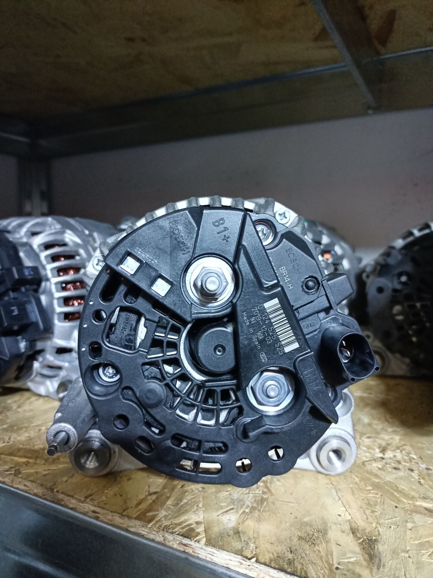 Alternator VW Passat,Golf,Skoda,Audi 140 amp nou