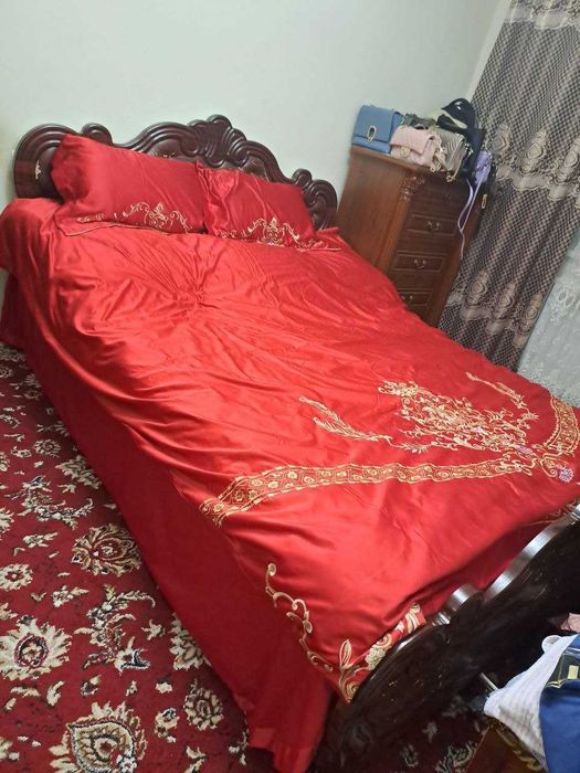 Komplekt mebel, arzon narxda, kravat, shkaf va trumo