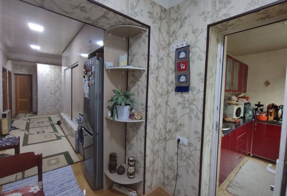 Продаётся 3 комнатная квартира 77 серия Юнусабад 18 квартал