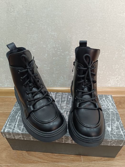 Новая Обувь на девочку подростка