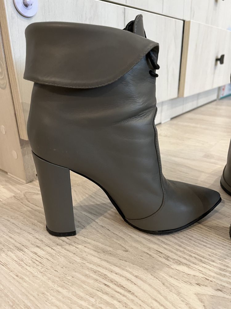 Botine piele mar 37 in stare perfecta