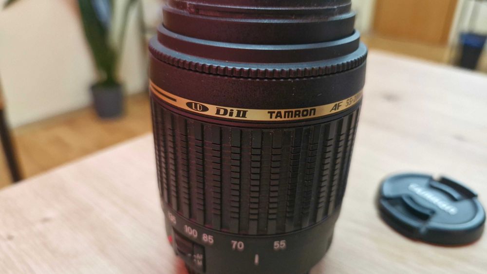 Tamron AF 55-200mm f/4-5.6 Di II LD Macro за Canon