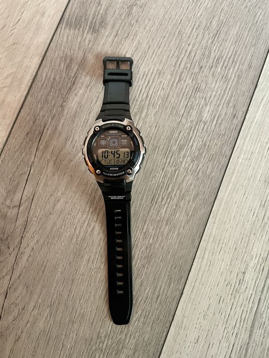 Vând ceas Casio