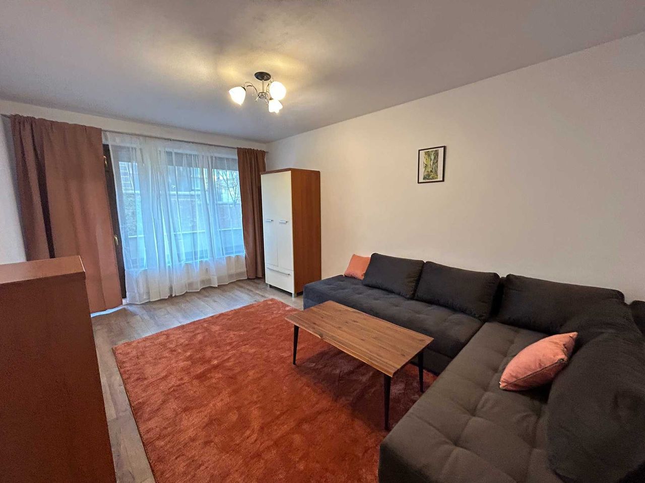 Дава се под наем Двустаен апартамент в София, Лозенец - 72 кв.м за 750 € - Снимка #1