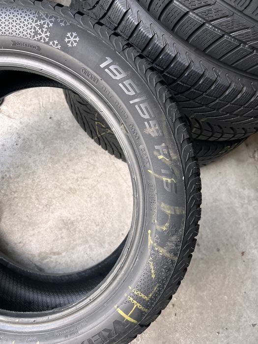2 anvelope de iarna 195/55/16 vredestein 6.7 mm!