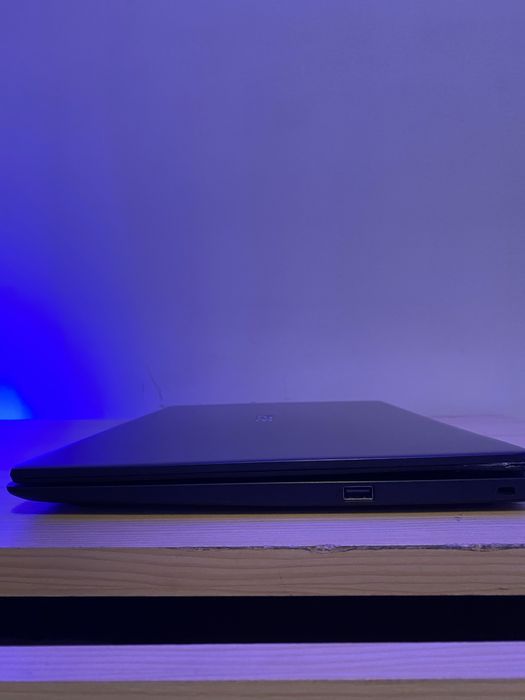 Vând Acer Aspire 3, I5 Gen a 10-a, 1Tb Ssd