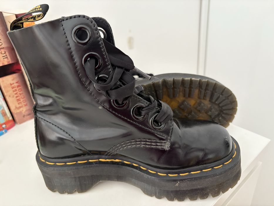 Дамски боти Dr. Martens