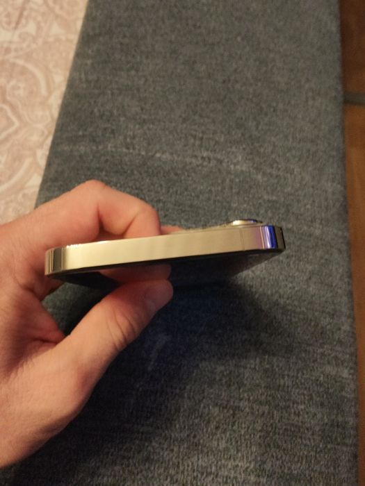 Vând iPhone 13 pro max 256 GB