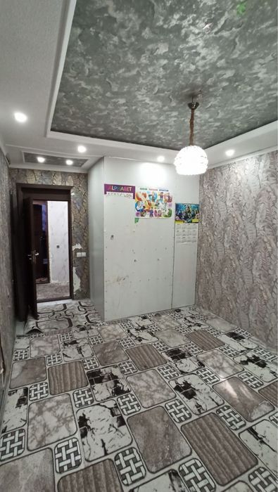 Chorsu kitob dokoni tepasi 3 hona srochno sotiladi remonti yahshi