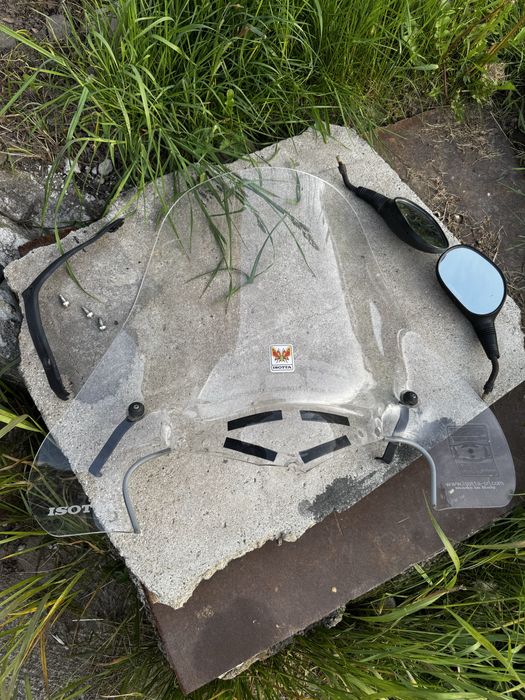 Слюда за Kymco People 125s