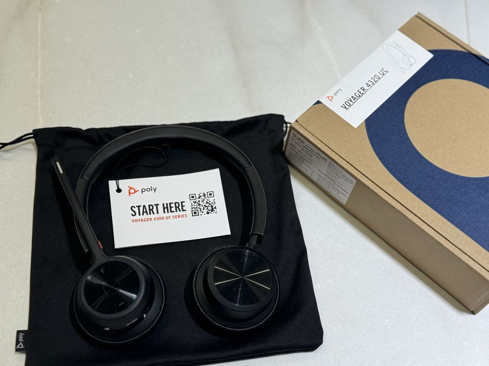 Wireless / Безжични слушалки Poly VOYAGER 4320 UC Stereo